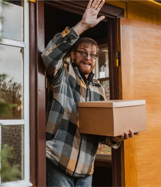 The Cheapest Way to Ship Parcels in Canada
