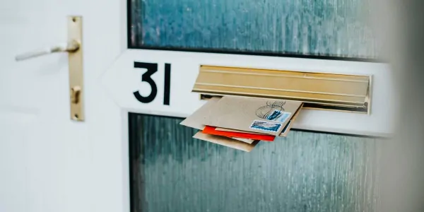 A-Simple-Solution-for-Postal-Service-Problems-image-01
